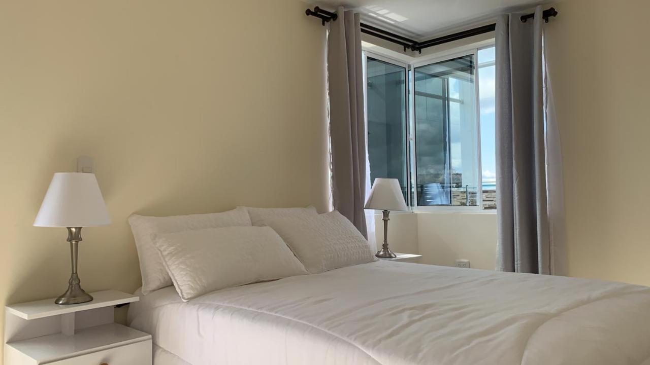 Penthouse - Vista Hermosa Apartment