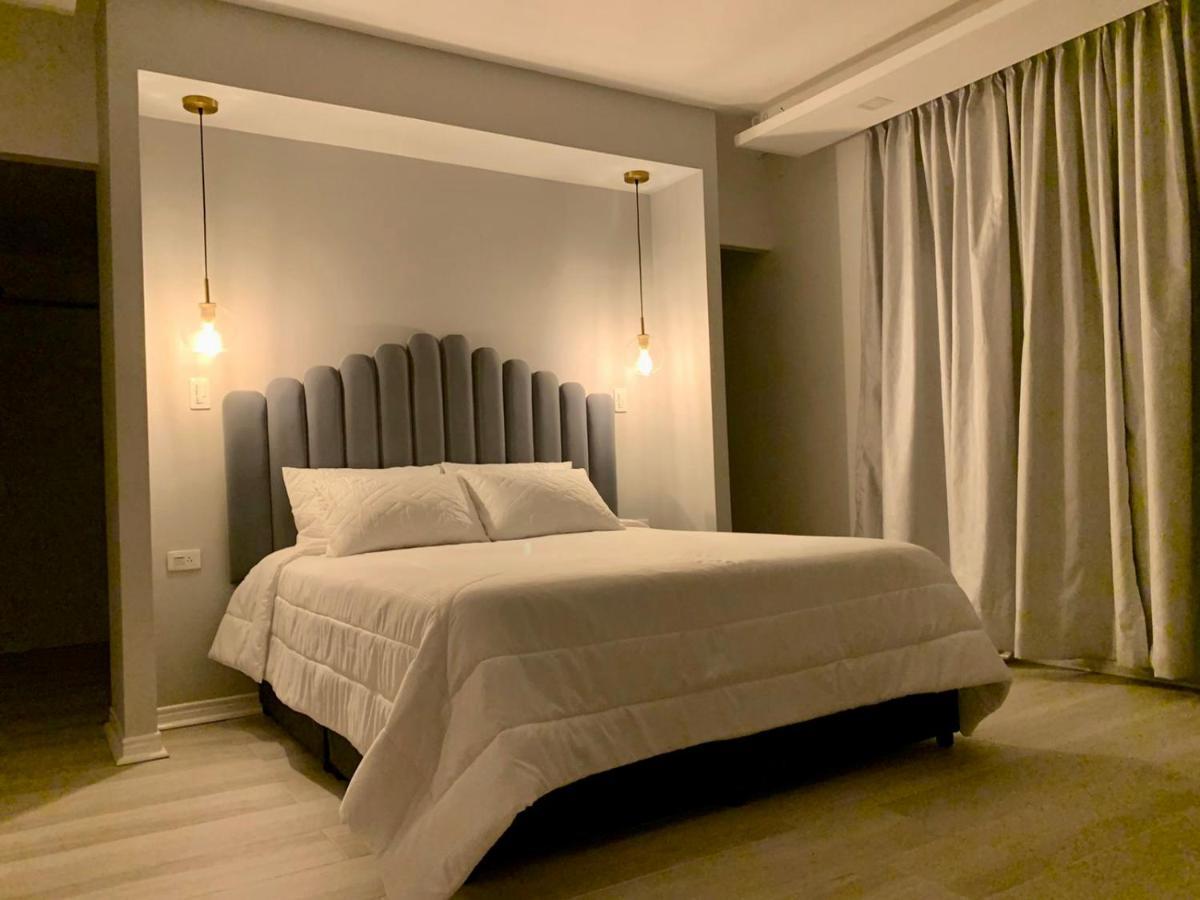 Penthouse - Vista Hermosa Apartment