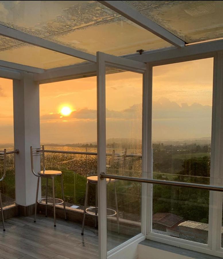 Penthouse - Vista Hermosa Apartment